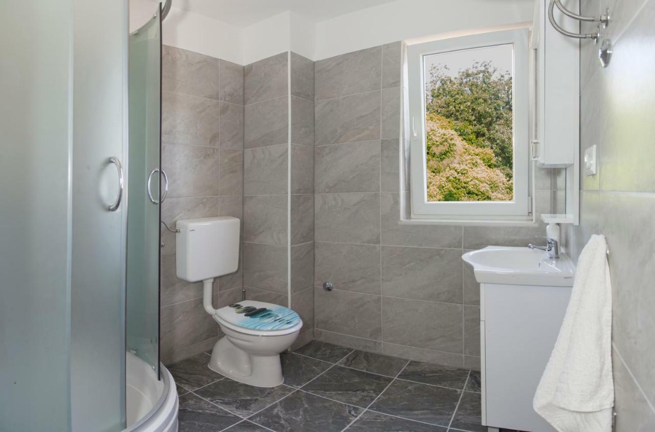Apartment Ana Split Bagian luar foto
